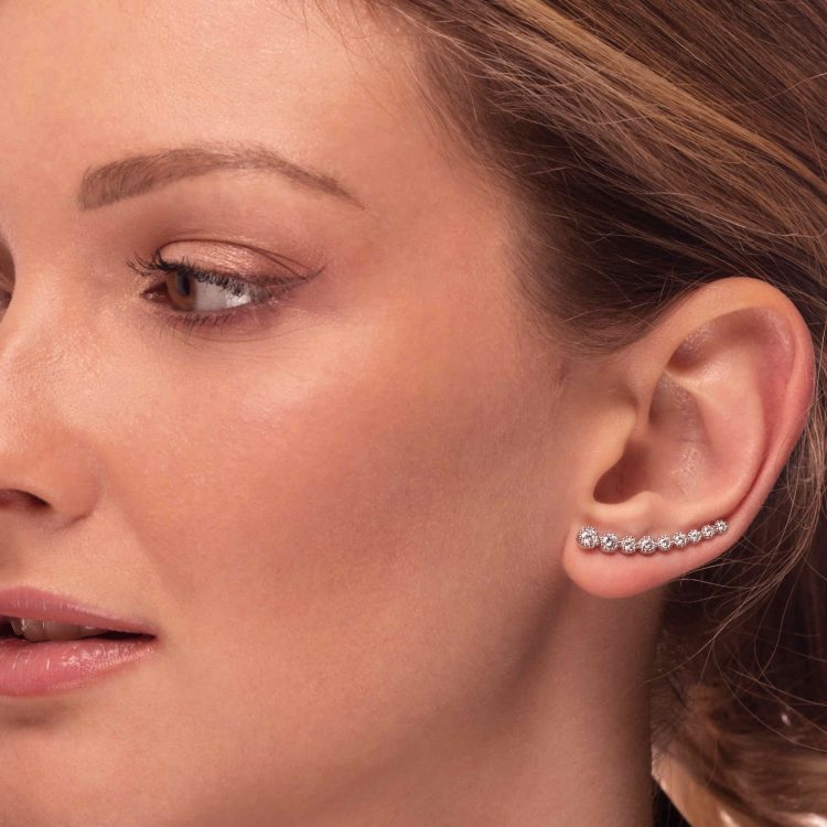 Orecchini oro bianco asimmetrici con brillanti 45326 asimmetric earrings diamonds sconto discount