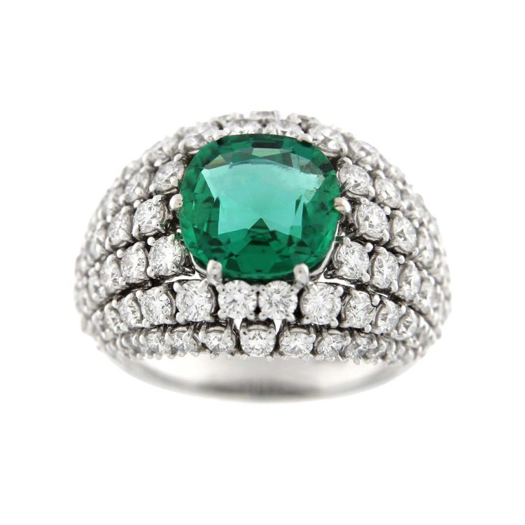 Anello stars in oro bianco con brillanti e smeraldo 2,82 ct
