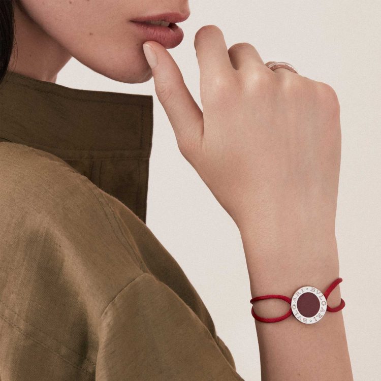 Bvlgari Bvlgari bracelet in red fabric with an iconic logo décor in sterling silver and red enamel - Image 2