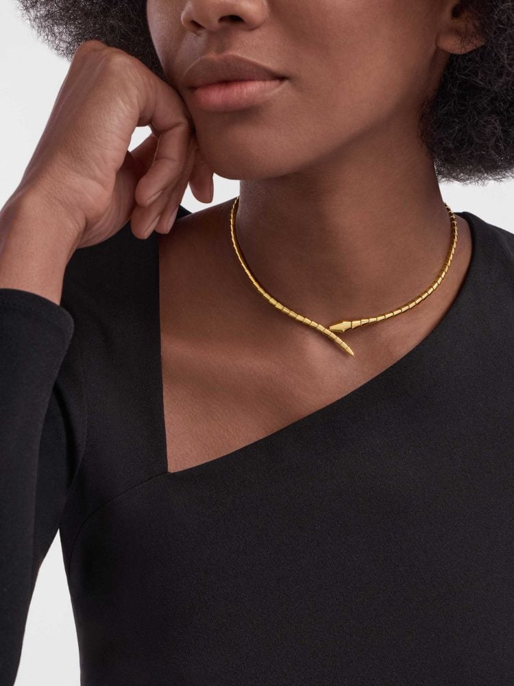 Serpenti Viper yellow gold necklace. - Image 3