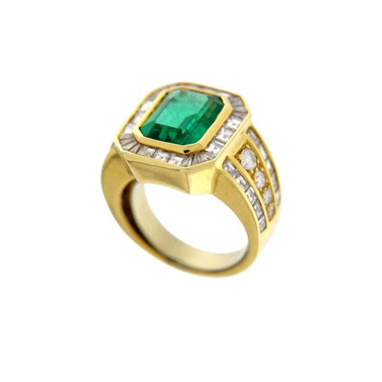 70S YELLOW GOLD RING WITH 4/5 CT NATURAL EMERALD AND CORED-CUT DIAMONDS