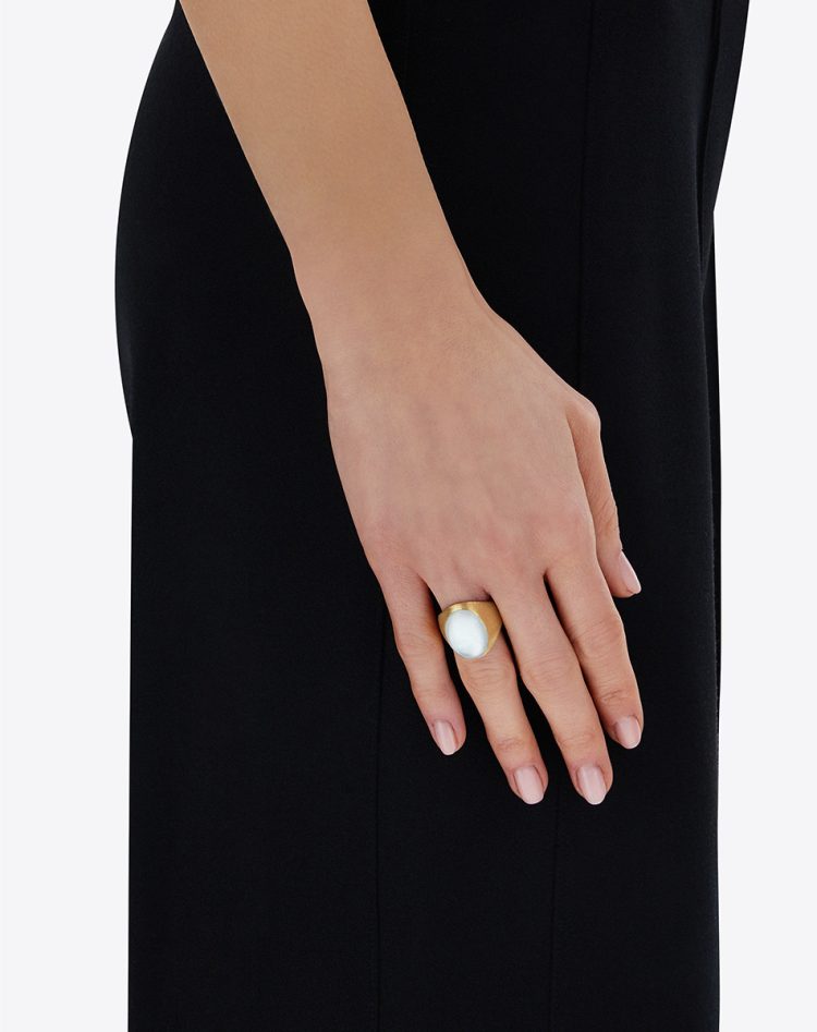 ANELLO MUSE GRANDE CHEVALIER DOLCEVITA IN ORO MADREPERLA E CRISTALLO DI ROCCA - immagine 3