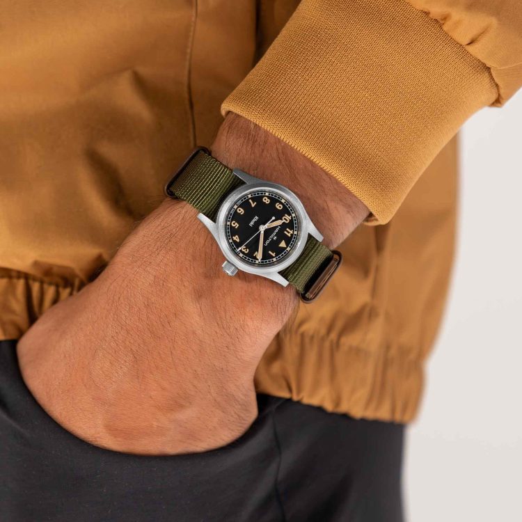 KHAKI FIELD QUARTZ 33MM QUADRANTE NERO - immagine 4